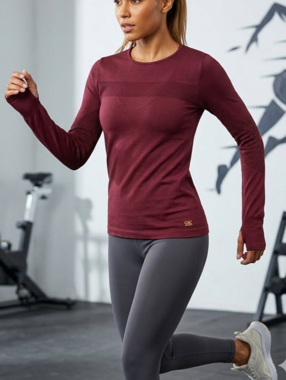 C&C California Textured Knit Crewneck Athletic Top - Burgundy